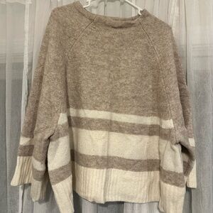 Banana Republic Beige and Cream Striped Sweater